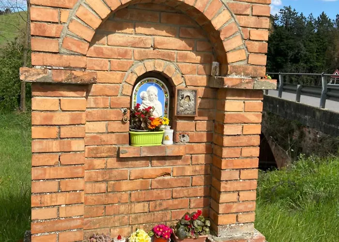 Nyaraló Lo Sdrucciolo *