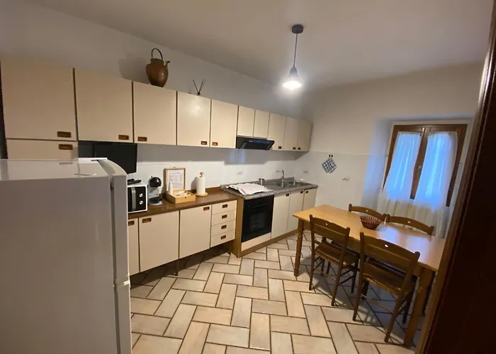 Lo Sdrucciolo Nyaraló